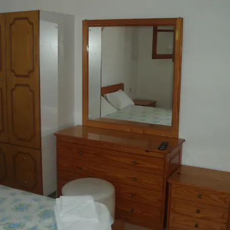 Hellen Apartamento Megali Ammos (Skiathos)