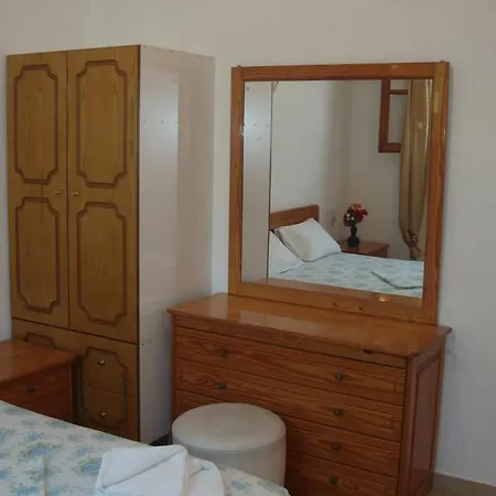 Hellen Apartman Megáli Ámosz