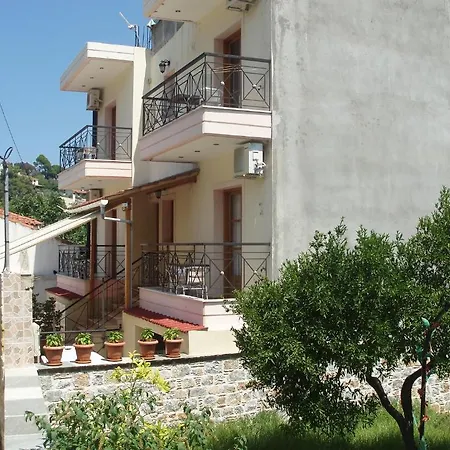 Hellen Megali Ammos (Skiathos)