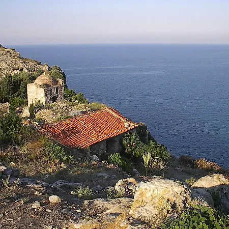 Hellen * Megáli Ámosz