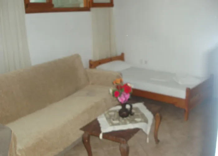 Hellen Megali Ammos (Skiathos)