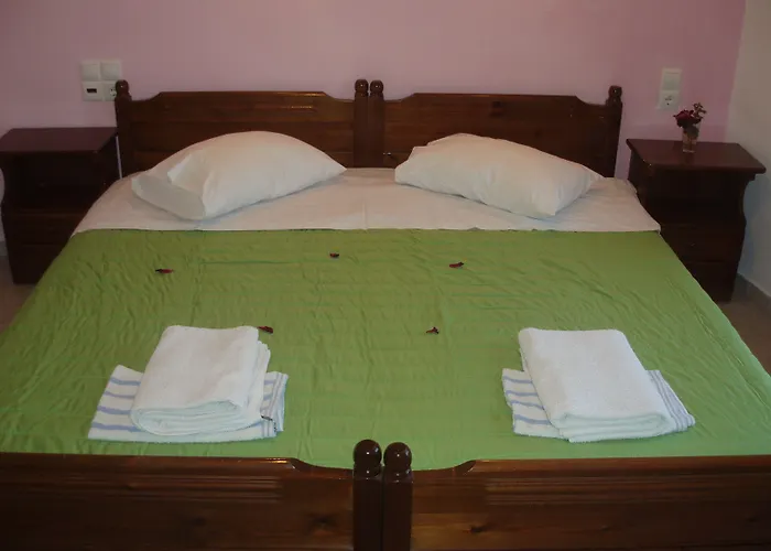 Hellen Megali Ammos (Skiathos)