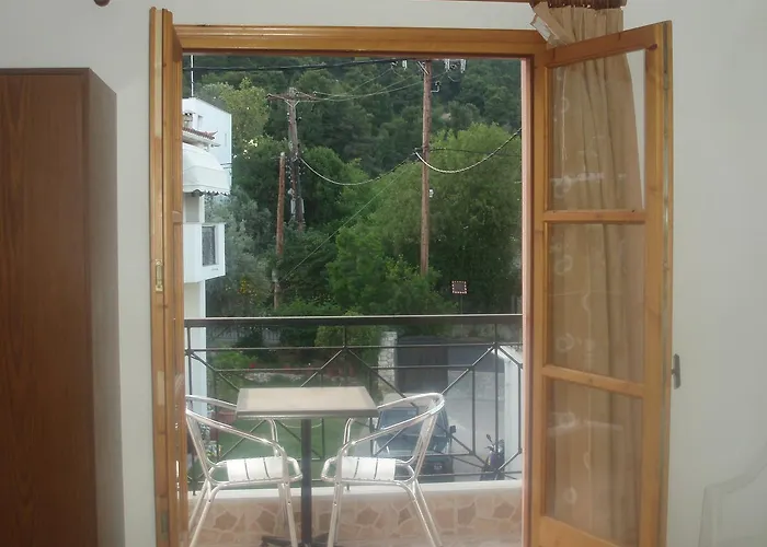 Hellen Megali Ammos (Skiathos)